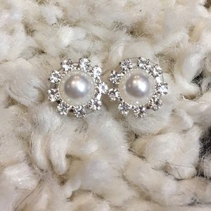 silver and pearl earrings